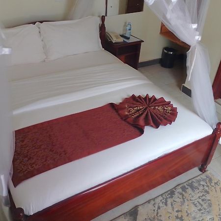 Acacia Country Inn Mbarara Extérieur photo